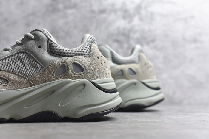 Adidas Yeezy Boost 700 Salt