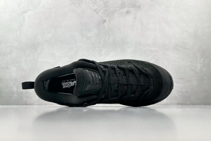 Hoka One One Tor Ultra Low Wp Jp Black