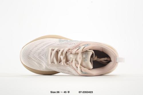 Hoka One One Bondi 8 Shifting Sand