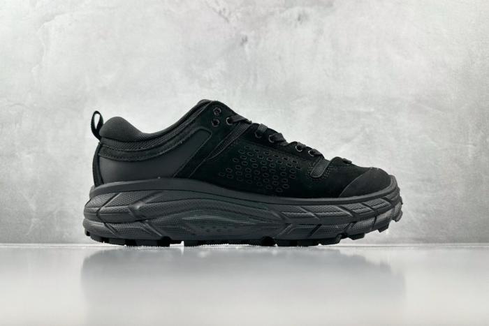 Hoka One One Tor Ultra Low Engineered Garments Black