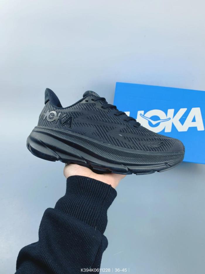 Hoka One One Clifton 9 Triple Black