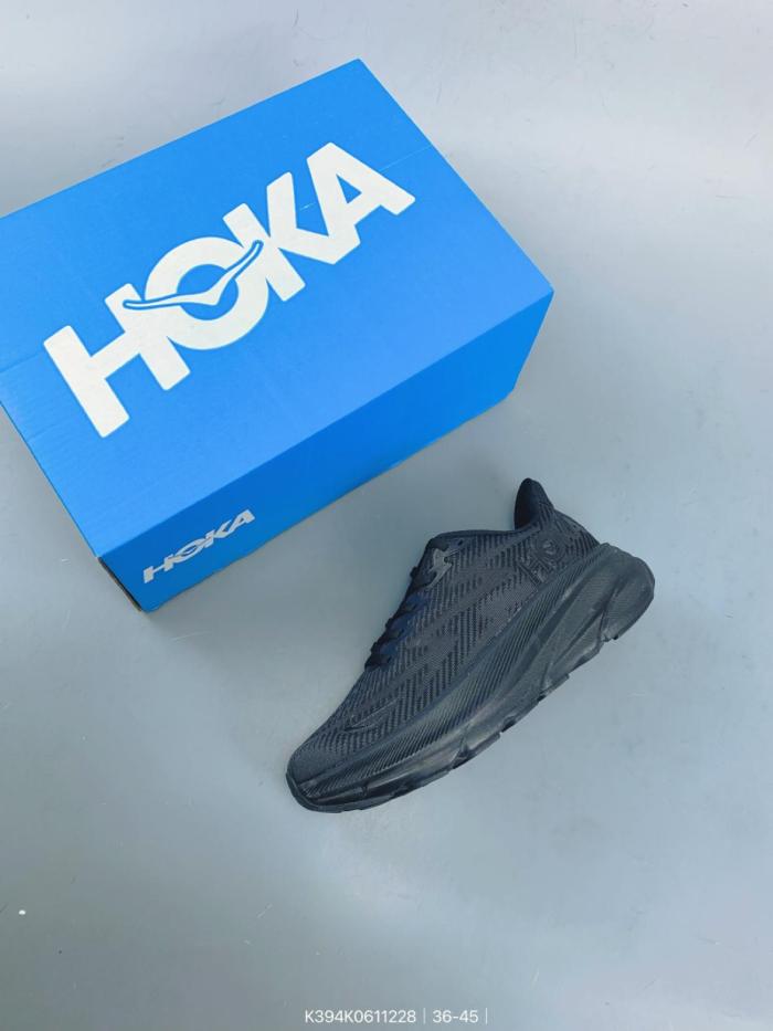 Hoka One One Clifton 9 Triple Black