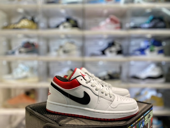Jordan 1 Low White University Red Black