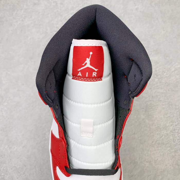 Jordan 1 Mid Chicago (2020)