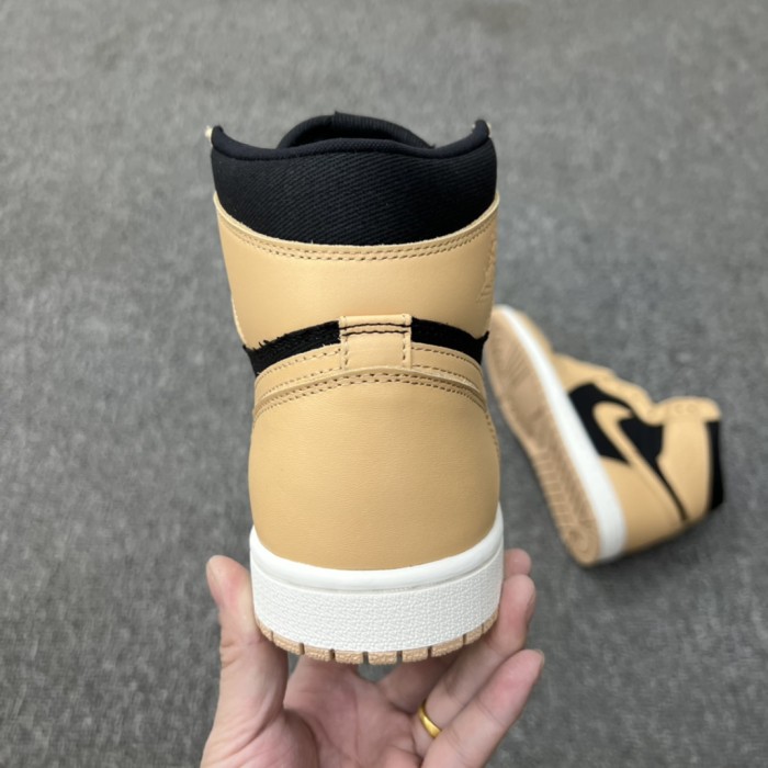 Jordan 1 Retro High OG Heirloom