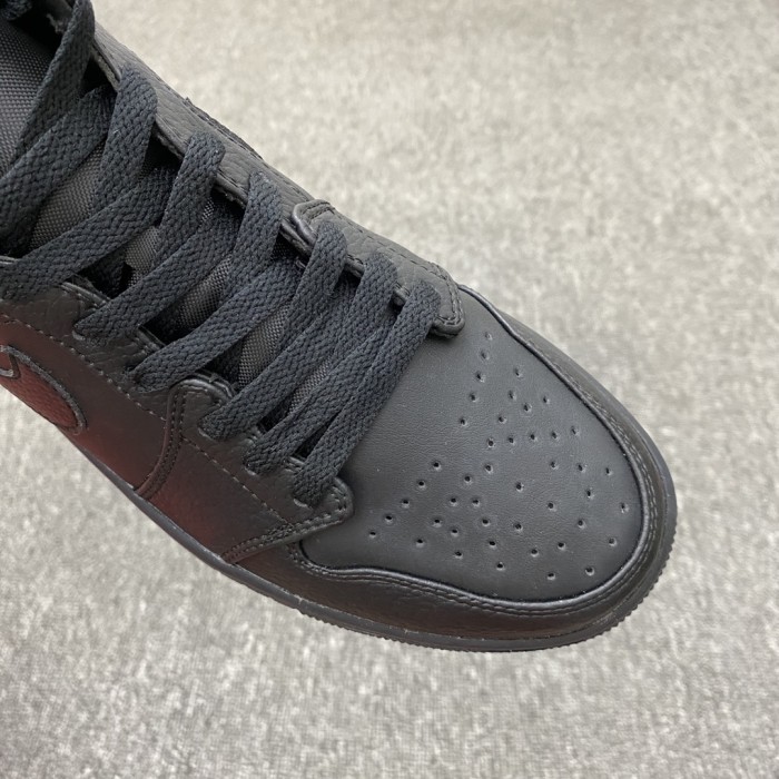 Jordan 1 Mid Triple Black