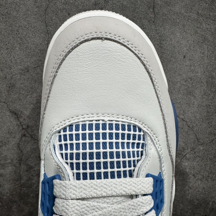 Jordan 4 Retro Military Blue (2024)