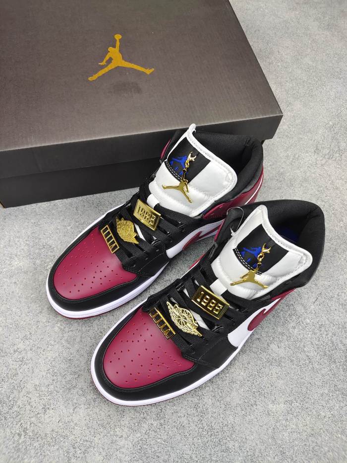 Jordan 1 Mid SE Black Dark Beetroot (W)