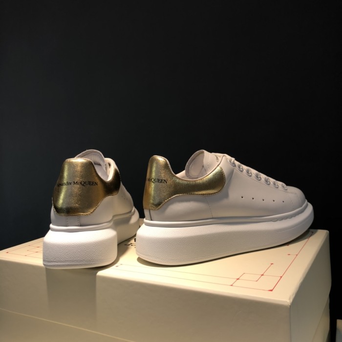 Alexander McQueen Oversized Light Gold (W)