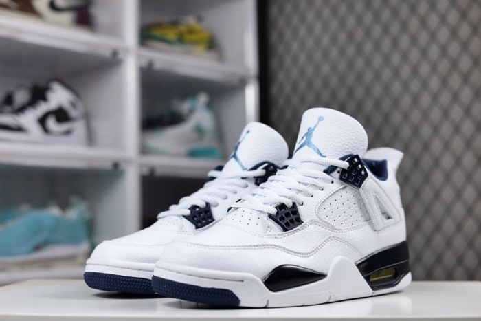 Jordan 4 Retro Columbia (2015)