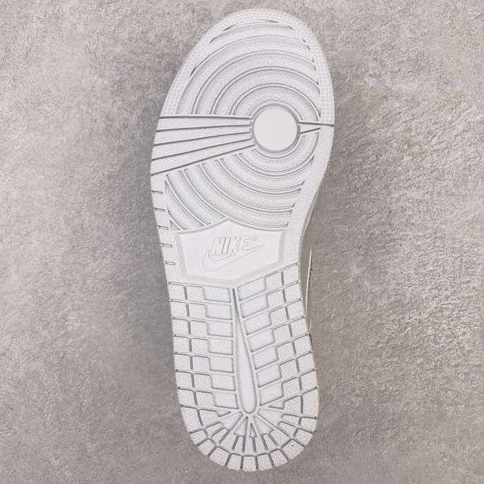 Jordan 1 Retro High CO Japan Neutral Grey