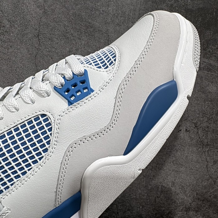 Jordan 4 Retro Military Blue (2024)