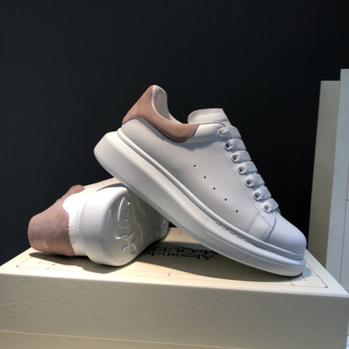 Alexander McQueen Stylish Skateboarding Shoes Women's White Pink