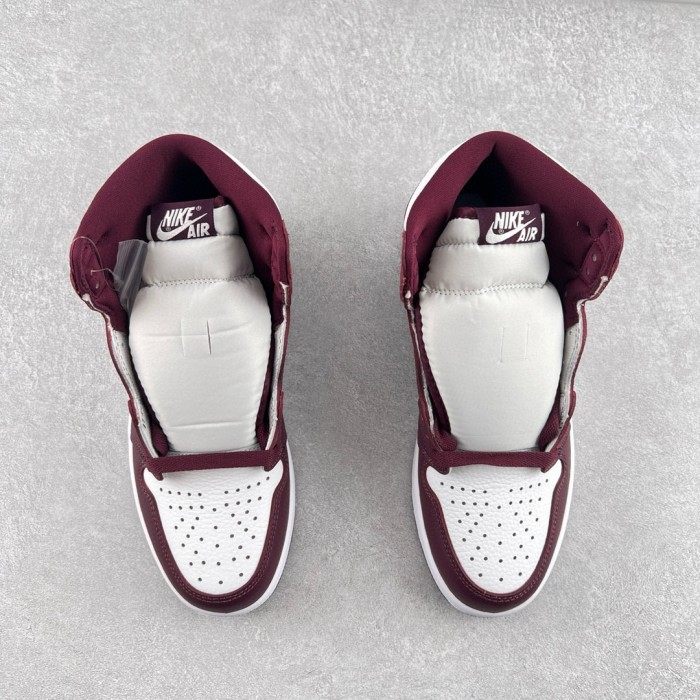 Jordan 1 Retro High OG Bordeaux