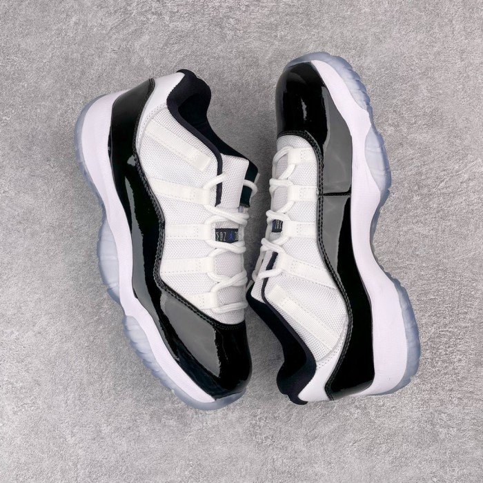 Jordan 11 Retro Low Concord