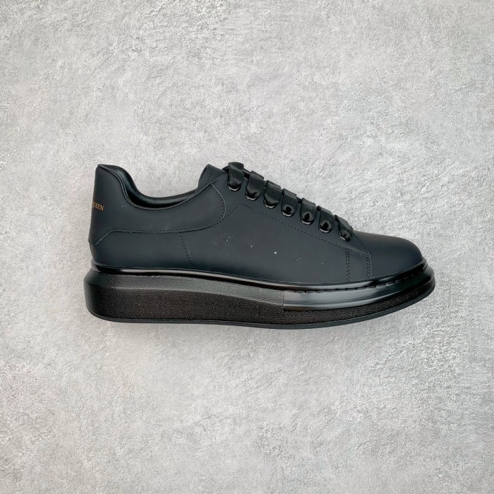 Alexander McQueen Oversized Black