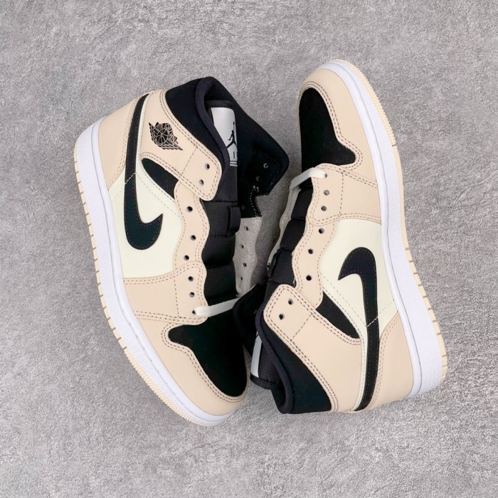 Jordan 1 Mid Barely Orange (W)