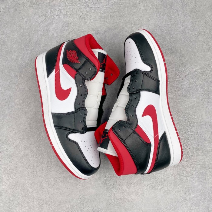 Jordan 1 Mid Very Berry (GS)