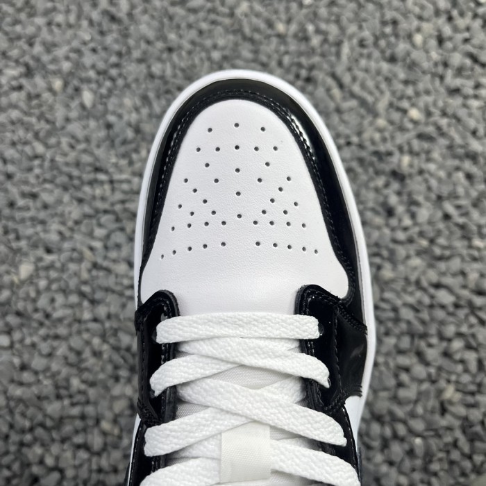 Jordan 1 Low SE Concord