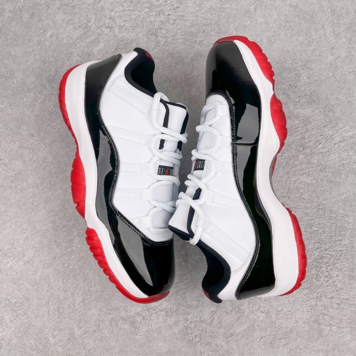 Jordan 11 Retro Low Concord Bred