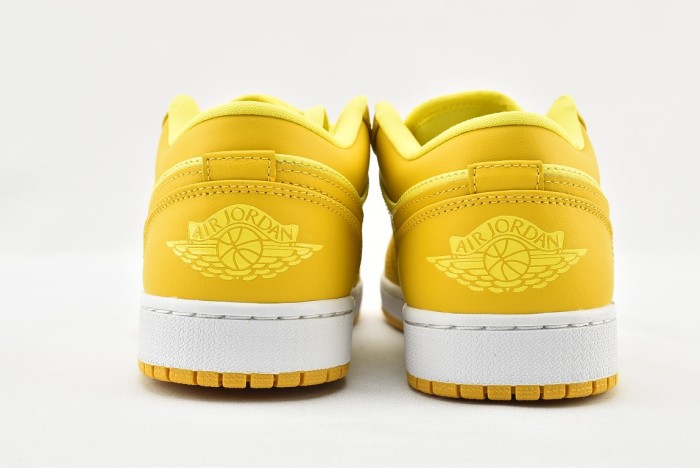Jordan 1 Low Yellow Strike (W)
