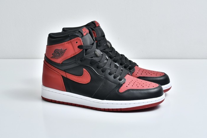 Jordan 1 Mid Banned (2020)