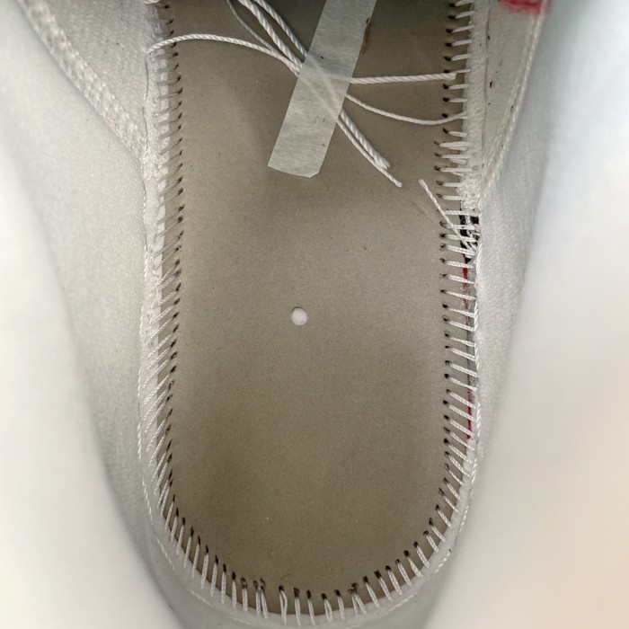 Jordan 1 Mid Gym Red Black (W)