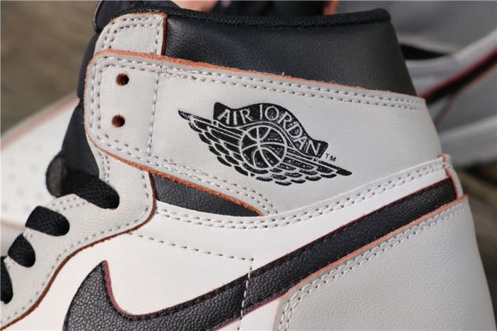 Jordan 1 Retro High OG Defiant SB NYC to Paris