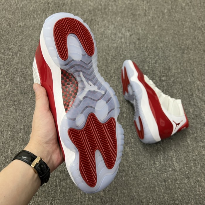 Jordan 11 Retro Cherry (2022)