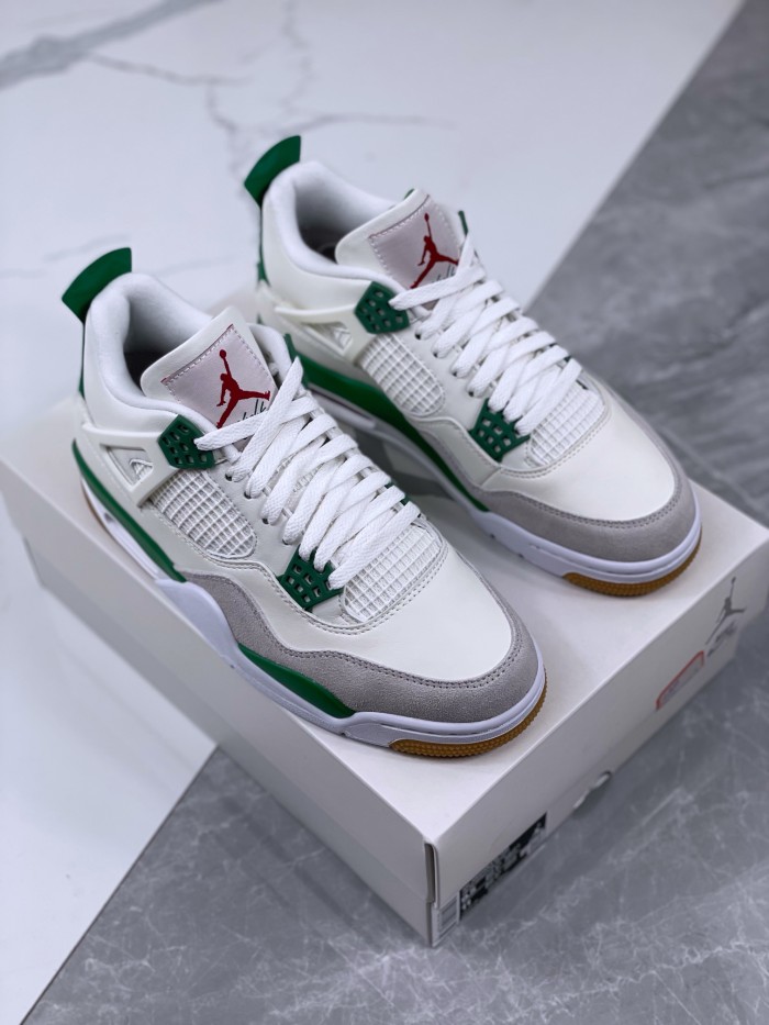Jordan 4 Retro SB Pine Green