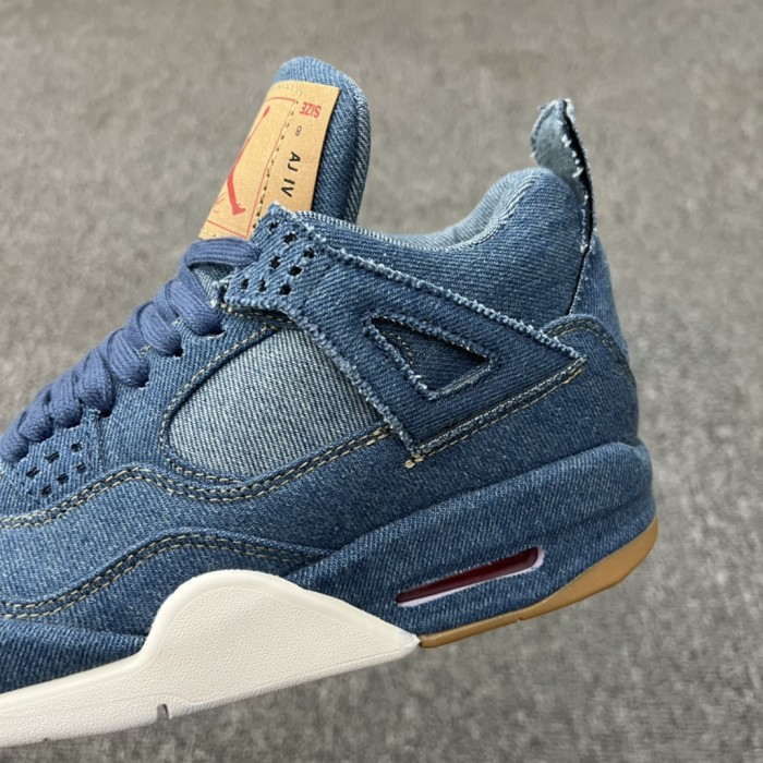 Jordan 4 Retro Levi's Denim (Tag with Levi's Logo)