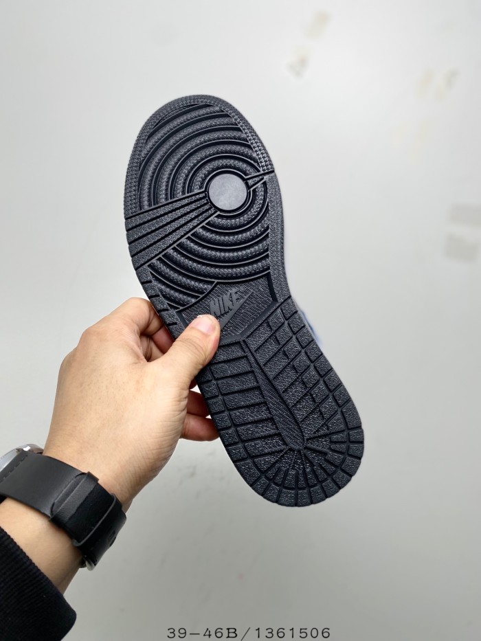 Jordan 1 Mid Signal Blue