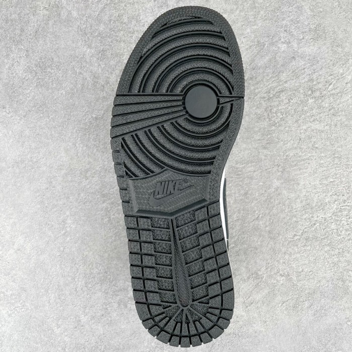 Jordan 1 Mid Heat Reactive