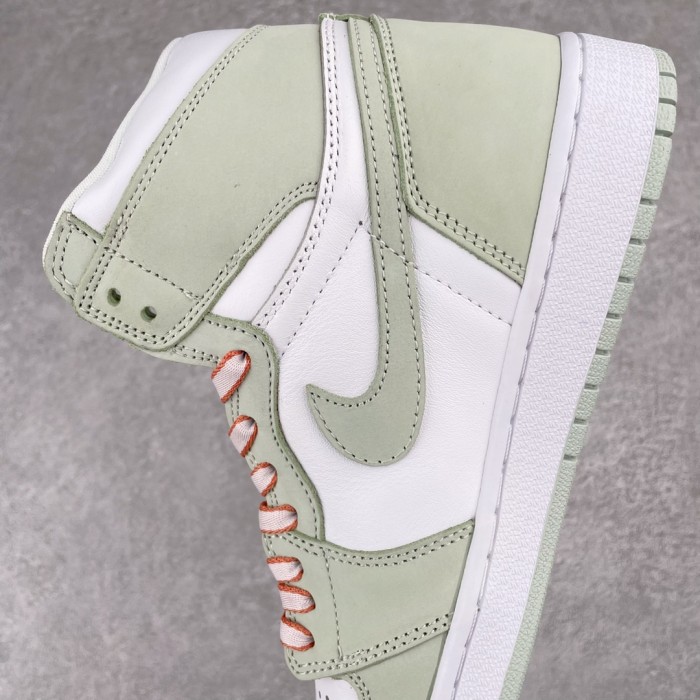 Jordan 1 Retro High OG Seafoam (W)