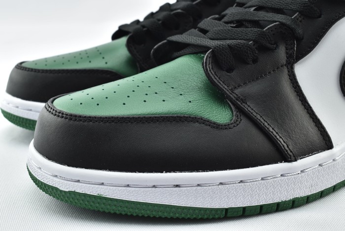 Jordan 1 Low Green Toe