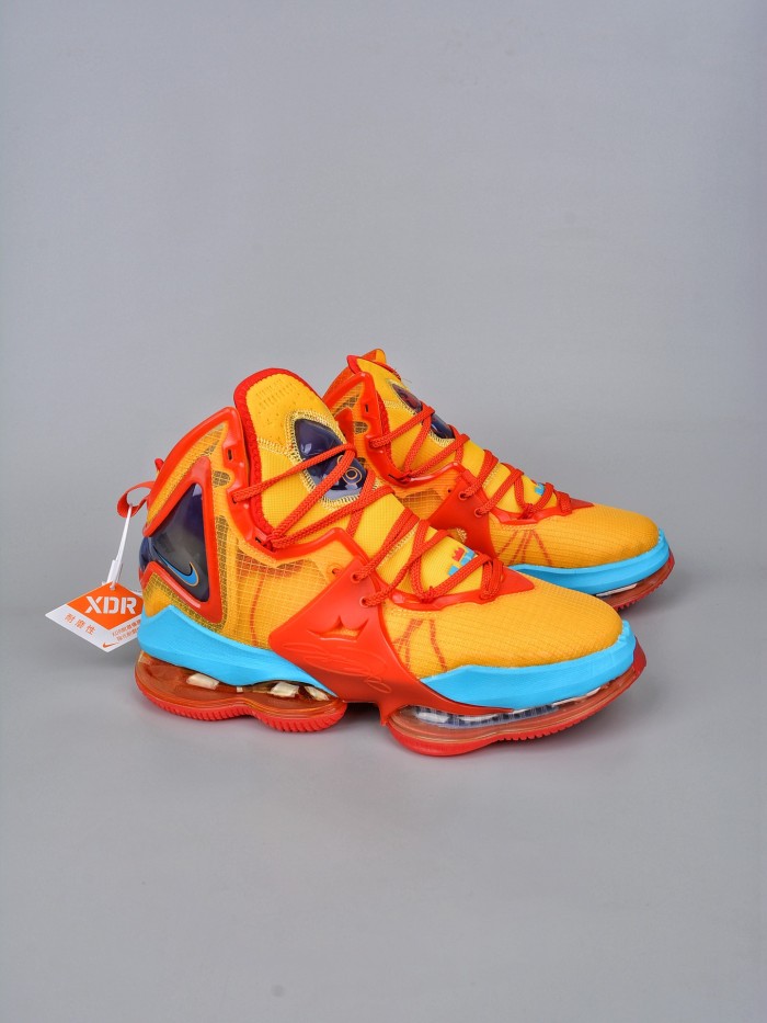 Nike Lebron 19 Tune Squad