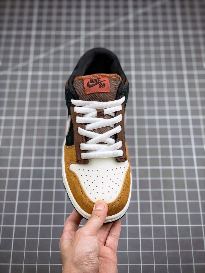 Nike SB Dunk Low Joe Strummer