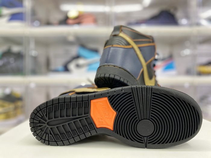 Nike SB Dunk High RX-0 Unicorn Gundam 02 Banshee