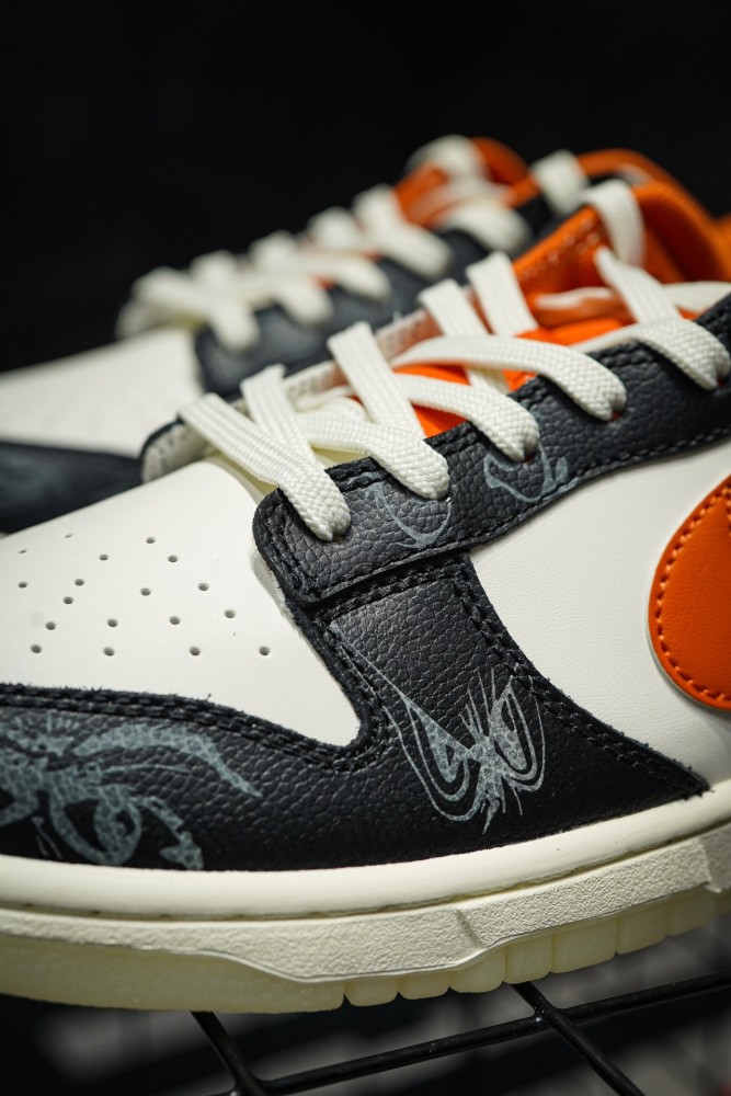 Nike Dunk Low PRM Halloween (2021)