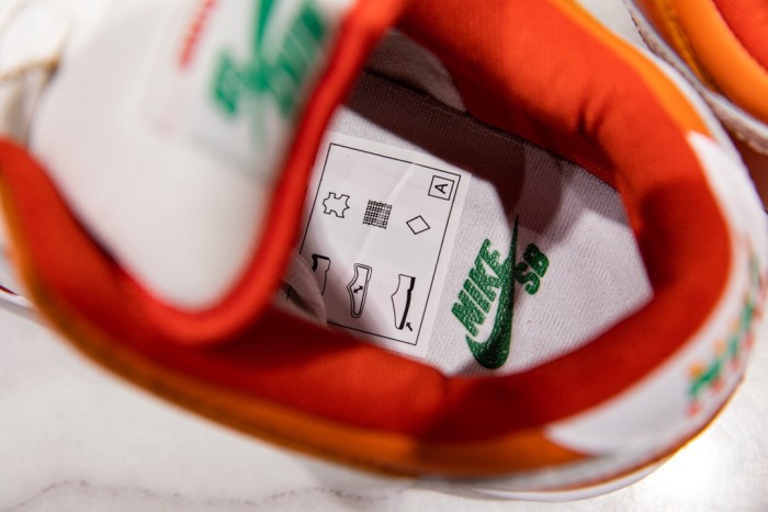 Nike SB Dunk Low 7 Eleven