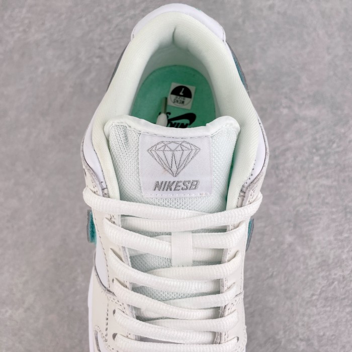 Nike SB Dunk Low Diamond Supply Co White Diamond