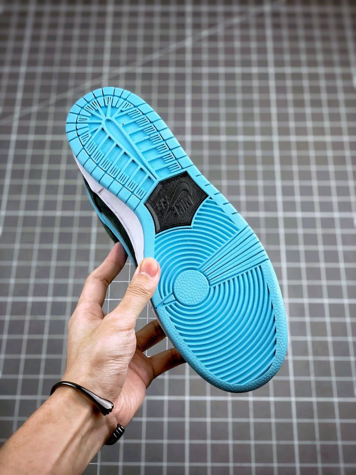 Nike Dunk SB Low Clear Jade