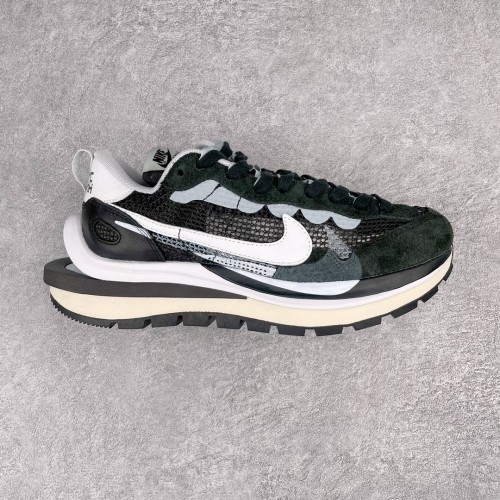 Nike Vaporwaffle sacai Black White