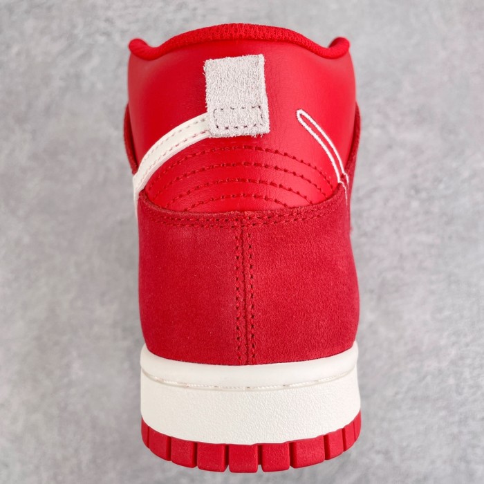 Nike Dunk High First Use Red