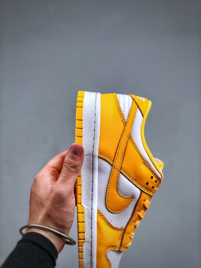 Nike Dunk Low Laser Orange (W)