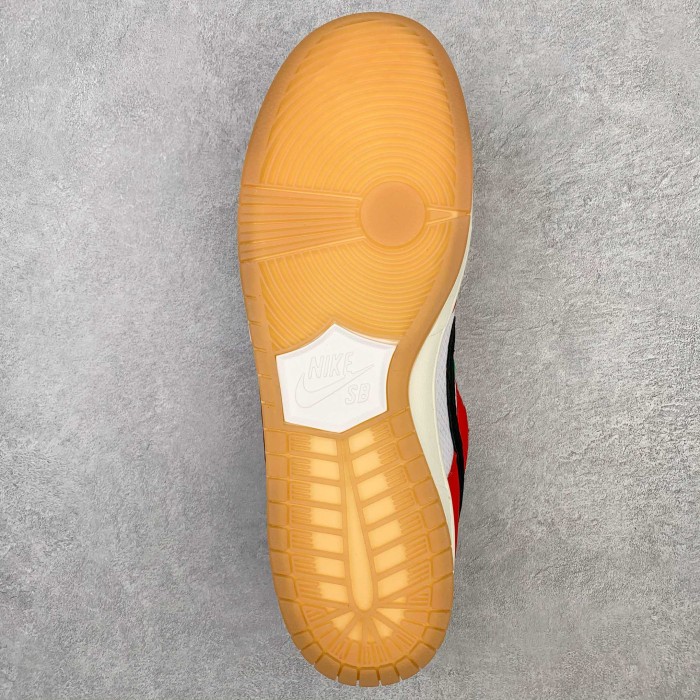 Nike Dunk SB Low Skate Habibi