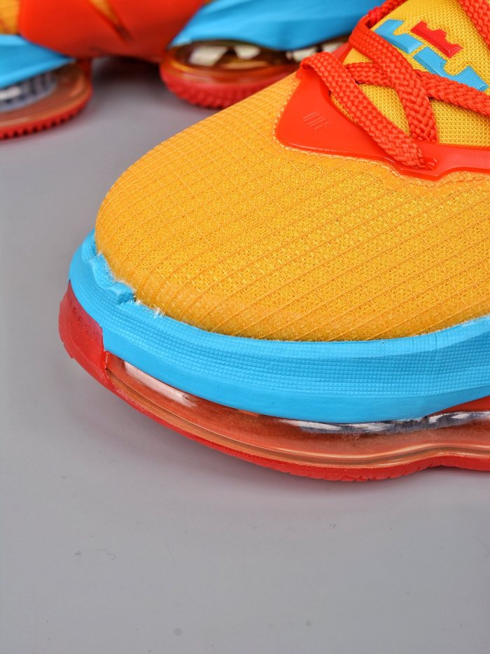 Nike Lebron 19 Tune Squad