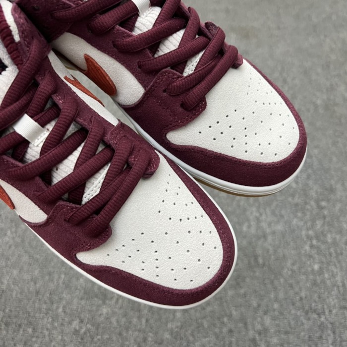 Nike SB Dunk Low Skate Like a Girl