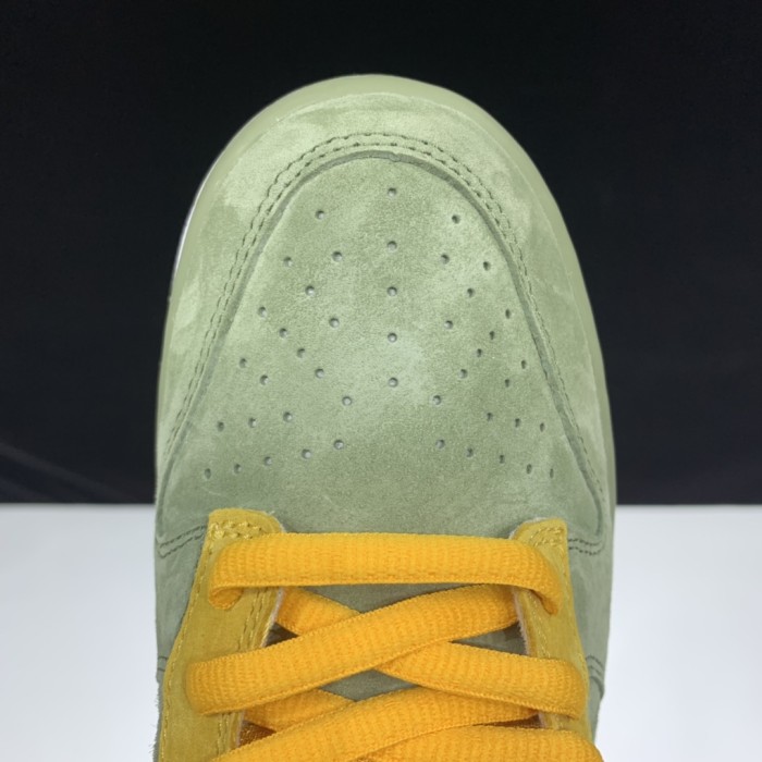 Nike SB Dunk Low Puff N Stuff