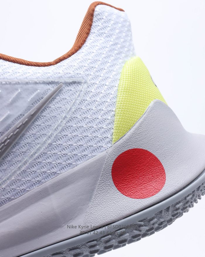 Nike Kyrie 2 Low Spongebob Sandy Cheeks